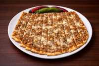 Kıymalı Kaşarlı Pide