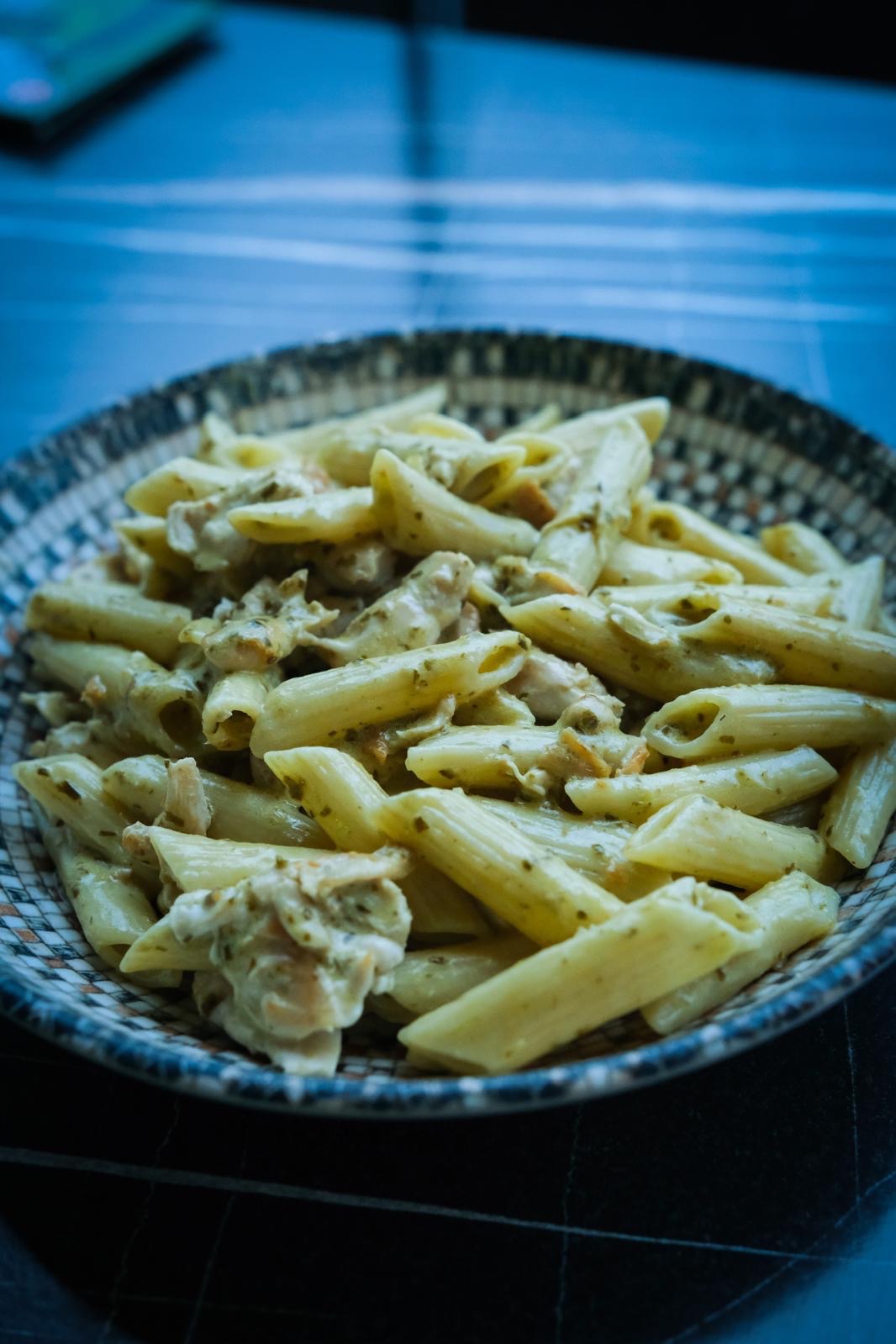 Pestolu Tavuklu Makarna - 