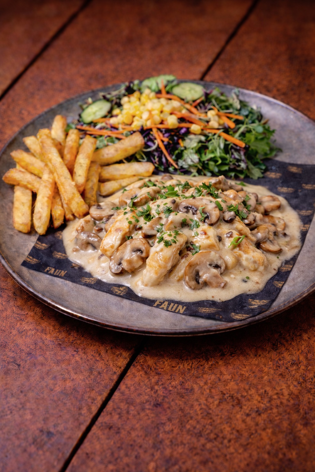 Kremalı Mantarlı Tavuk - Bonfile Tavuk, Mantar, Kaşık Patates, Mevsim Salata, Makarna