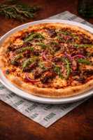 Füme Kaburga Pizza