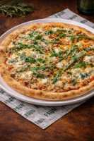 Dört Mevsim Peynirli Pizza