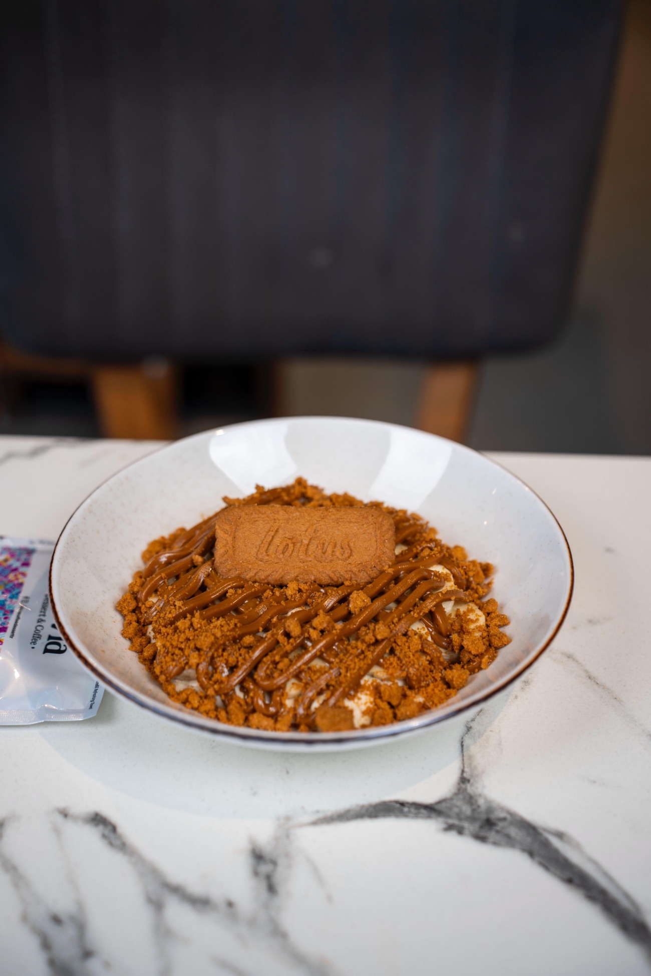 Lotus Crumble - Lotus kırıntısı ile hazırlanan Olivia kreması, muz, Lotus spread ile hazırlanarak servis edilir