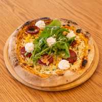 SUCUKLU MISIRLI PİZZA