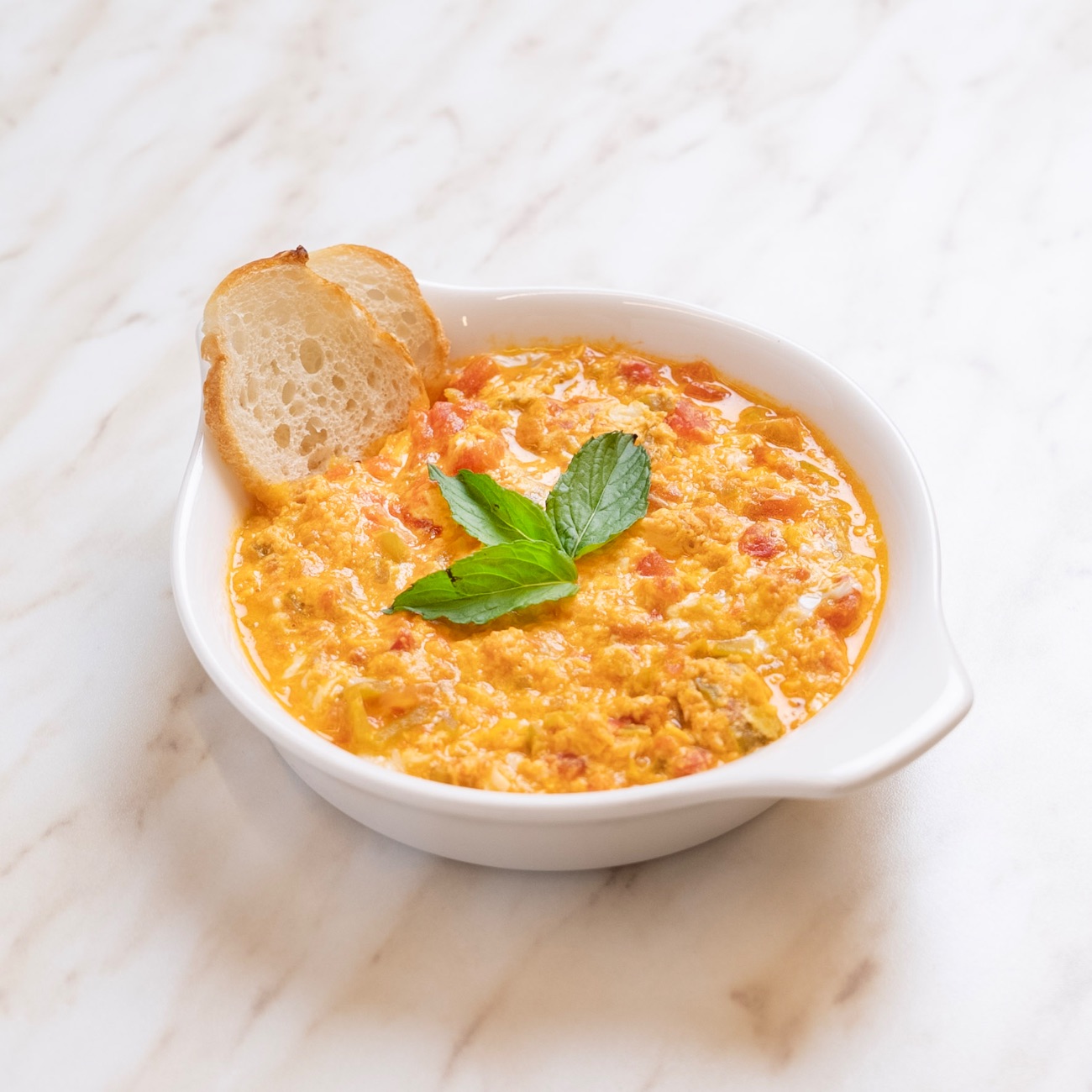 Menemen - Domates, Biber, Yumurta, Nane, Baget Ekmek.