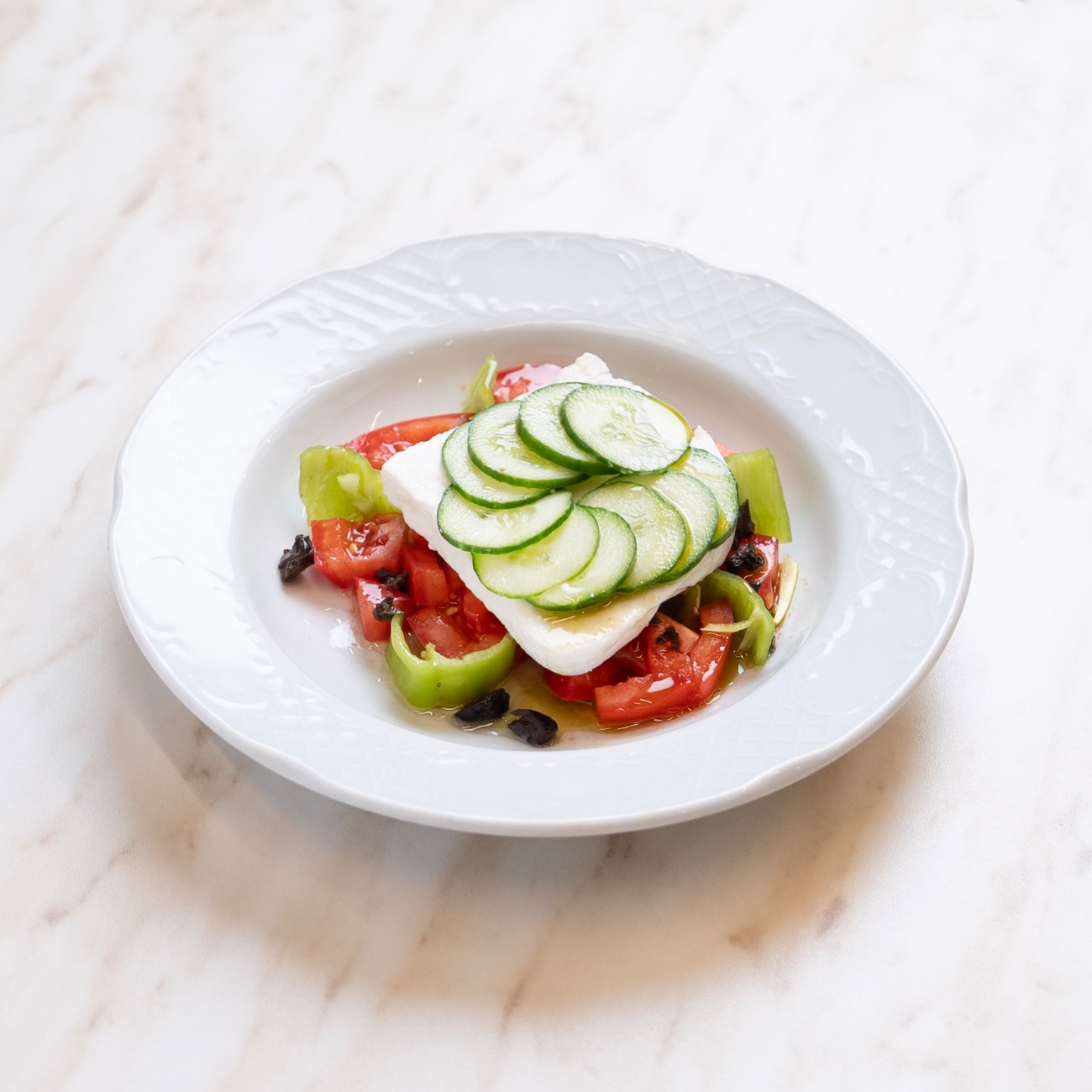 Kahvaltı Salatası - Domates, Beyaz Peynir, Salatalık, Zeytin, Yağ Limon Sos, Biber