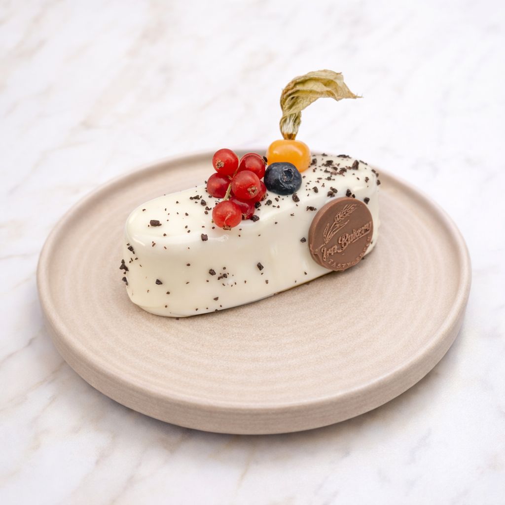 Karaorman - Vişne, Profiterol Sos.