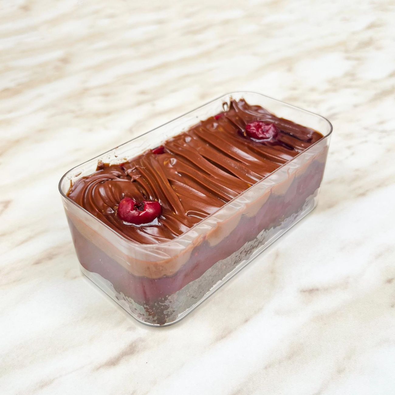 Glutensiz Vişneli Brownie - Glutensiz Vişneli Brownie Kek, Glutensiz Vişne Dolgusu, Glutensiz Çikolata Pralin, Donuk Vişne.