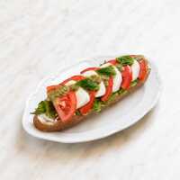 Mozarella Caprese Ekmeküstü