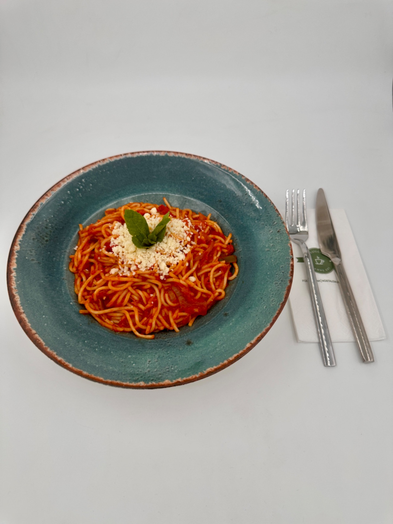 Avanak Abdi ( Napoliten Makarna ) - Spagetti makarna, napolitan sos, siyah zeytin, kaşar peyniri, Chef'in özel baharatı