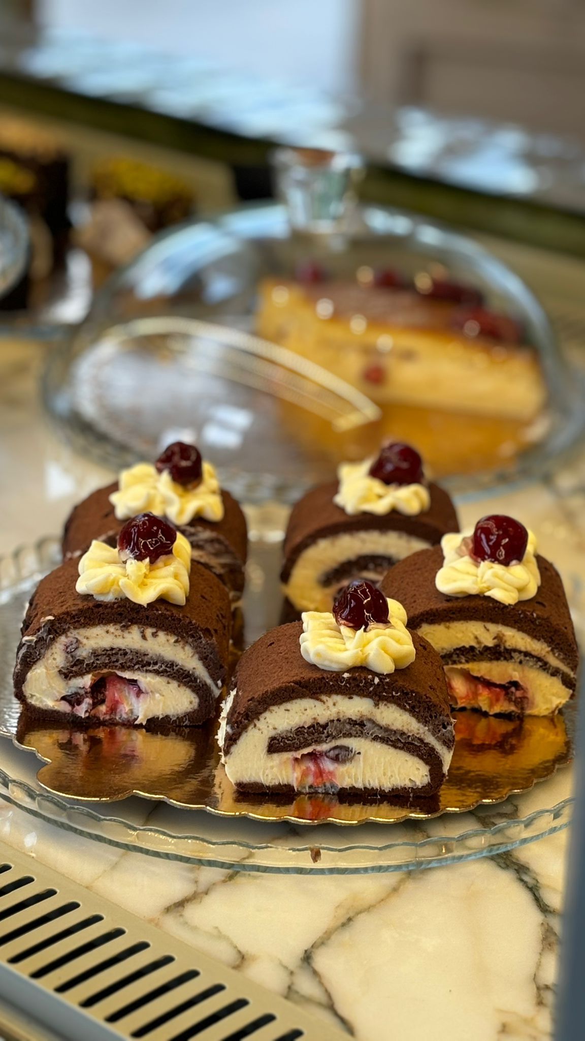 Vişneli Rulo Pasta - 