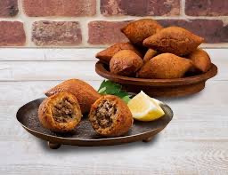 İçli Köfte - Bol Kıyma, Ceviz, Kızarmış Olarak Servis EdilirAdet Fiyatıdır.