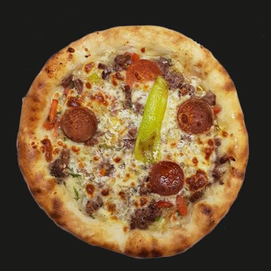 Karışık Yuvarlak Pide - Kavurma, Kaşar Peynir, Sucuk, Tereyağ, Çıtır Hamur, İsteğe Bağlı Yumurta