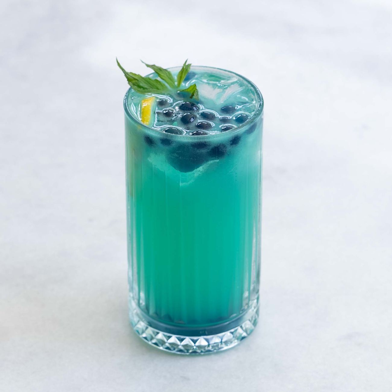 Dark sea - Turunç aroması, lime, yaban Mersinli bubble, soda.