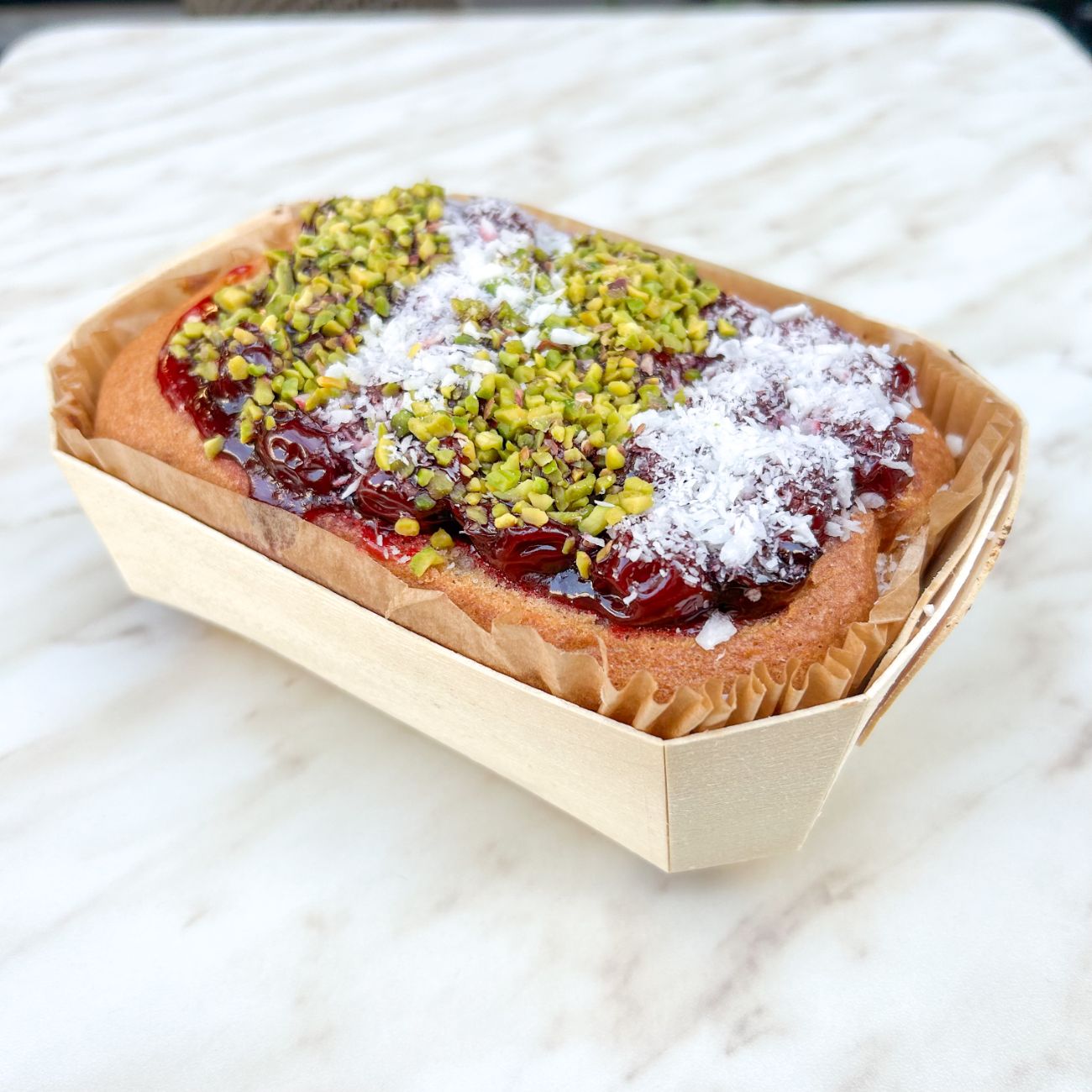 Vişneli Çikolatalı Baton Kek - 