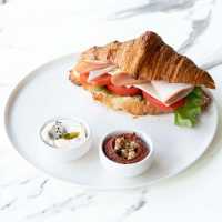 Hindi Füme Cheddarlı Kruvasan