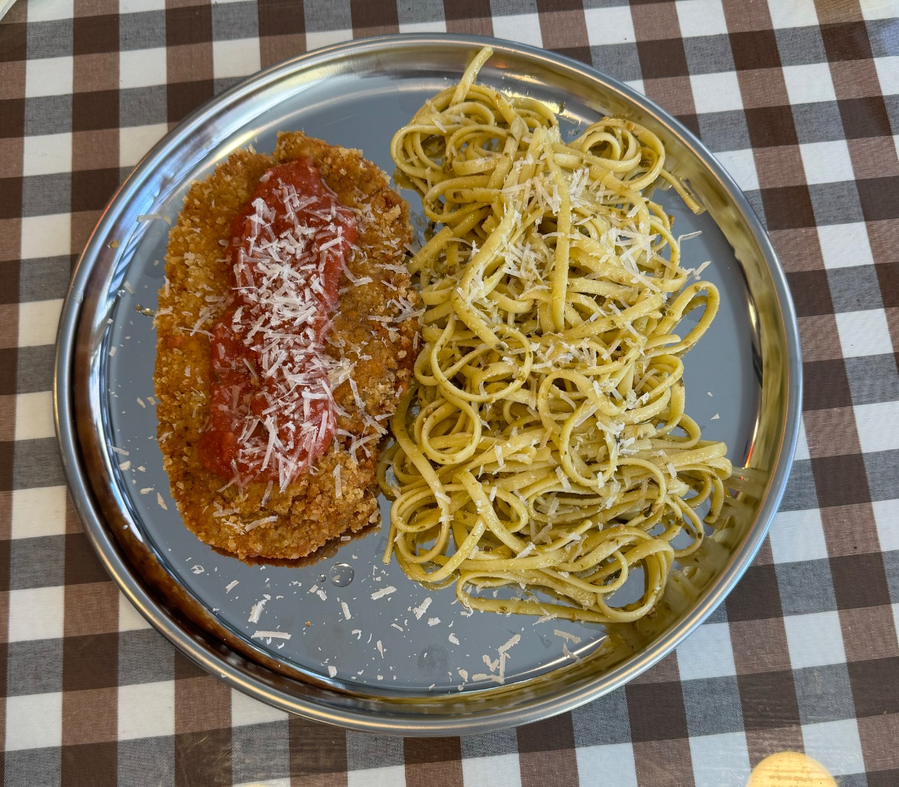 CRİSPY CHİCKEN PARMİGİANA