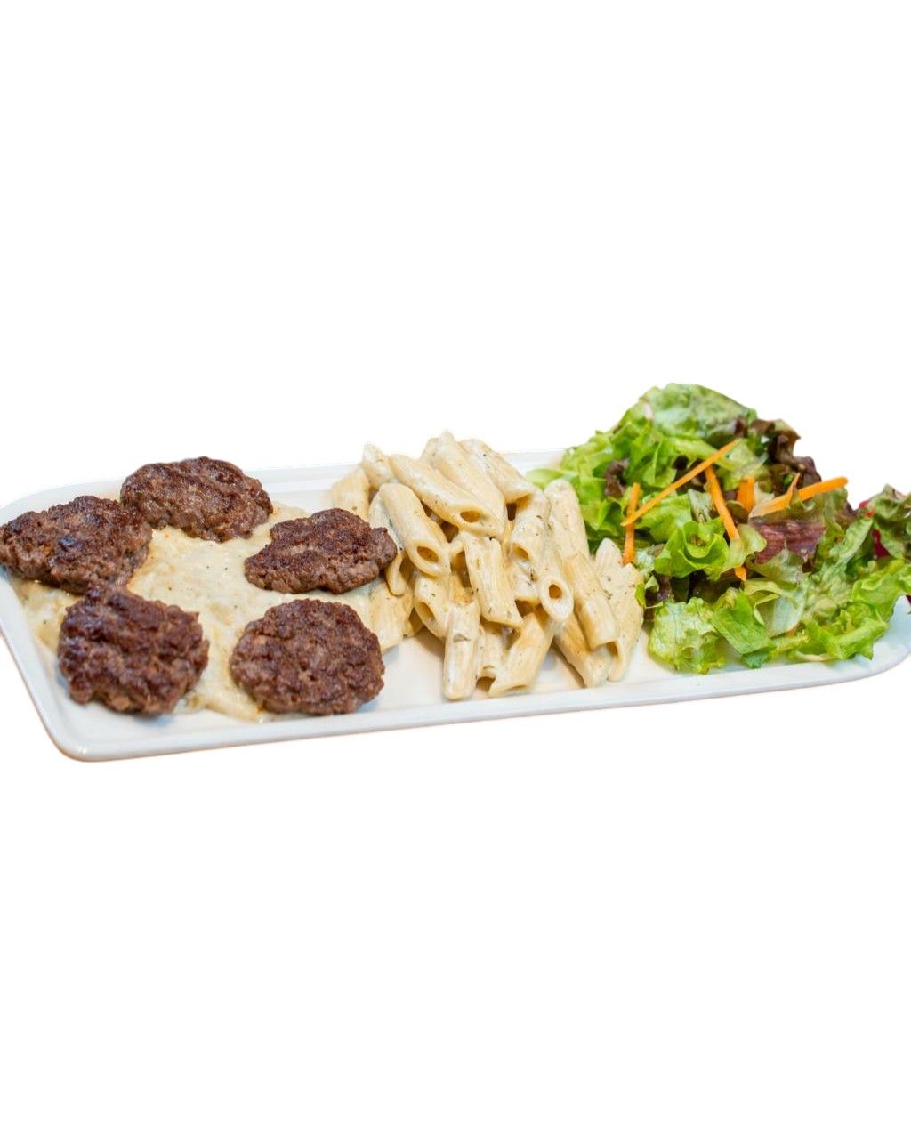 Sultan Beğendili - Sultan beğendi üzerine köfte, kremalı makarna ve akdeniz salatası ile