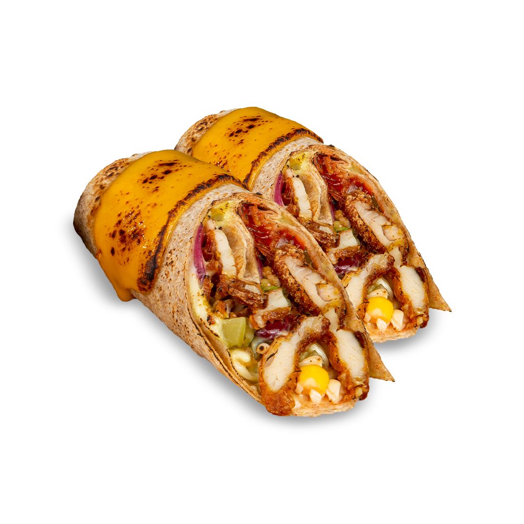 Tavuklu Burrito - Tortilla ekmeğine sarılmış 120gr panelenmiş tavuk, queso chihuahua peyniri, Meksika fasulyesi, mısır, 3 renkli biberler, jalapone biber, mevsim yeşillikleri, kırmızı soğan, avakado sos, salsa sos