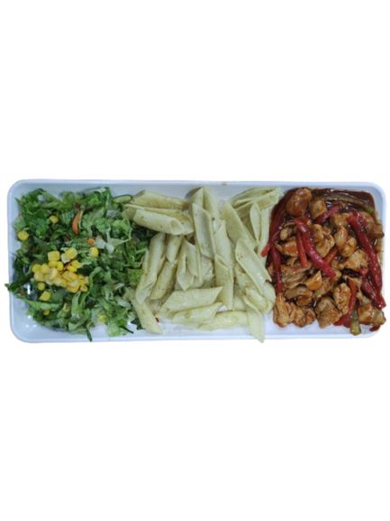Barbekü soslu tavuk - Tavuk barbekü sosu, kapya biber, yeşil biber, pesto soslu makarna, salata