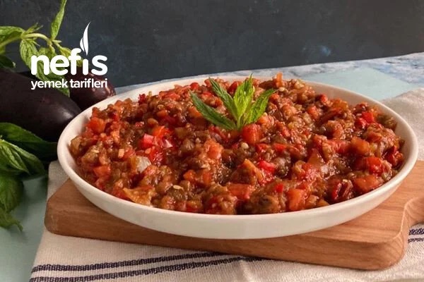 Babagannuş (250gr) - Közlenmiş patlıcan, yoğurt, tahin, sarımsak, limon suyu, zeytinyağı, tuz, baharat.