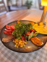 IZGARA HELLİM SALATA