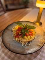 NAPOLİTEN SOSLU SPAGETTİ