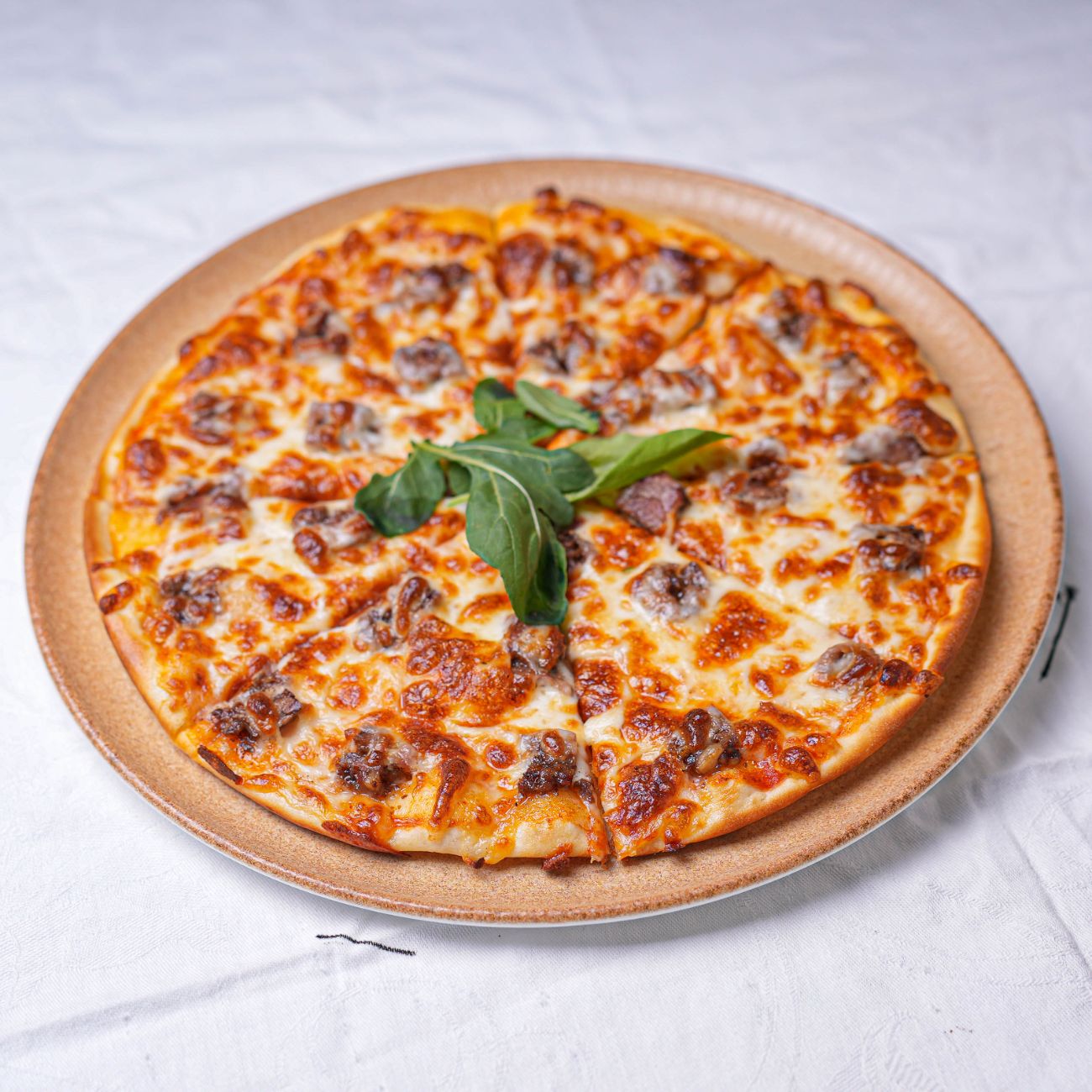 Kavurmalı Pizza - 