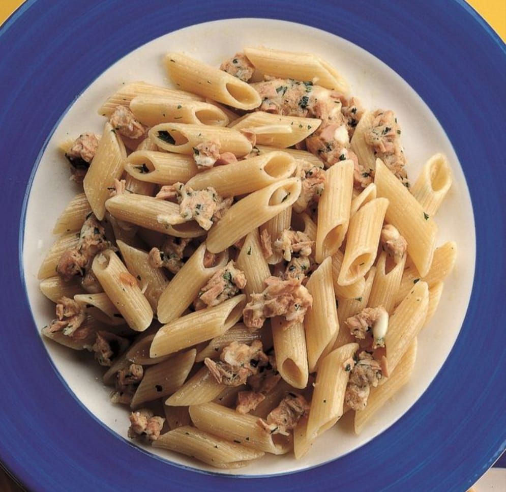 Penne Al Tonno - Müşterilerimiz için hazırladığımız lezzetli ve oldukça pratik bir ton balıklı nefis makarna tarifimiz
