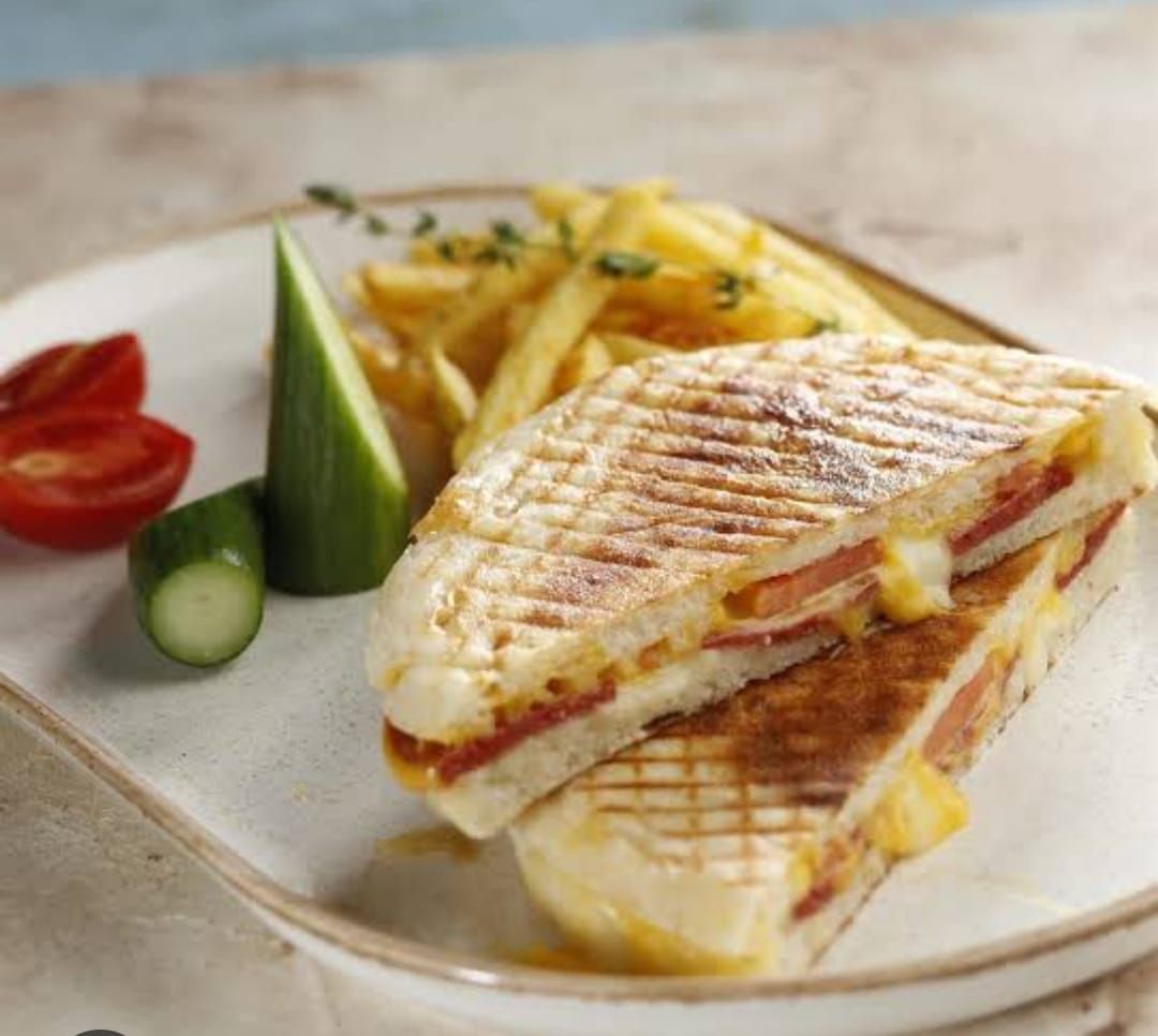 BAZLAMA TOST KAŞARLI - 
