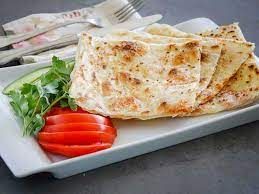 Patatesli Kaşarlı Gözleme - Domates,Salatalık,Cips