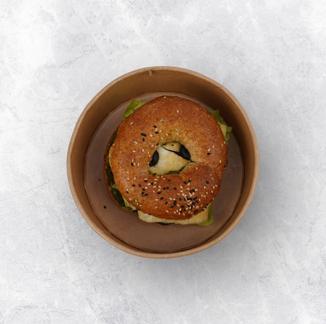 Halloumi Pesto Bagel