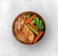 فيليه سمك مع خضار مبخرة