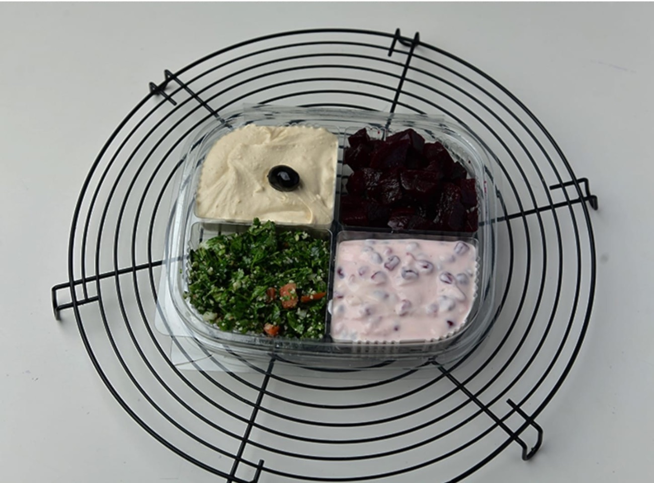 صحن مقبلات رباعي