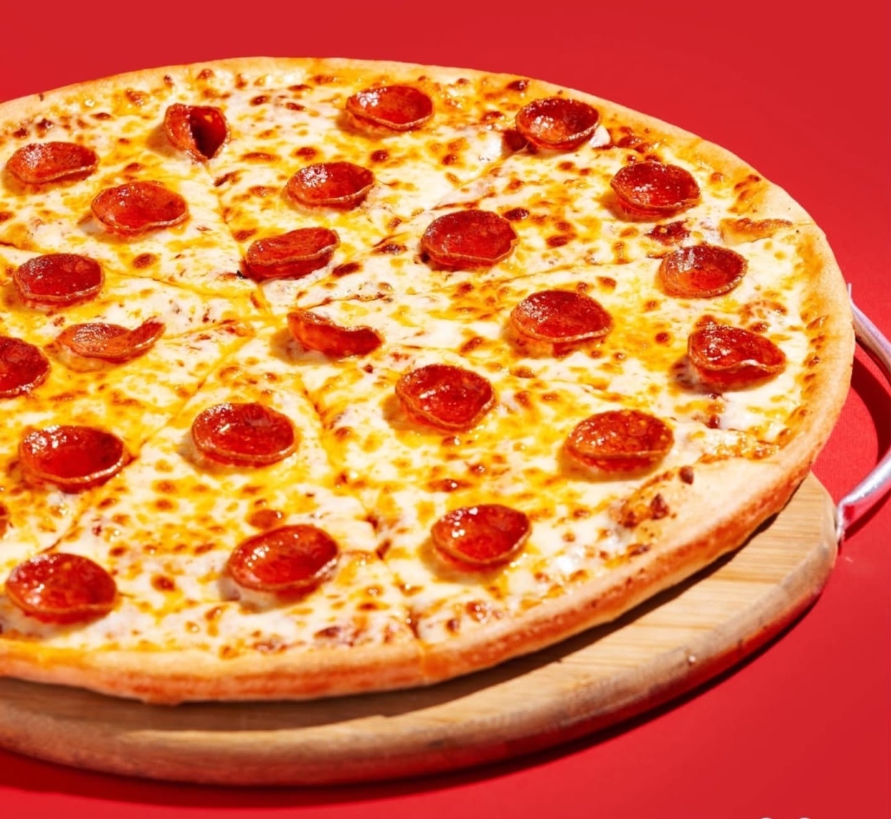 بيتزا ببيروني