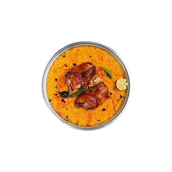 دجاج كامل - دجاج شوايه تقدم على رز بوخاري الأوزبكي ومرق الدقوس الكويتي وصوص الثوميه