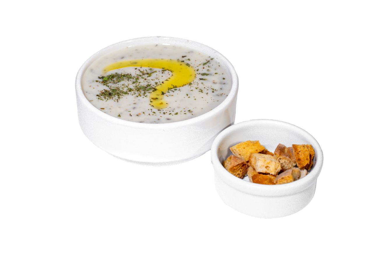 Stasia Çorbası - Badem yoğurdu, yeşil elma ve nane ile hazırlanır.