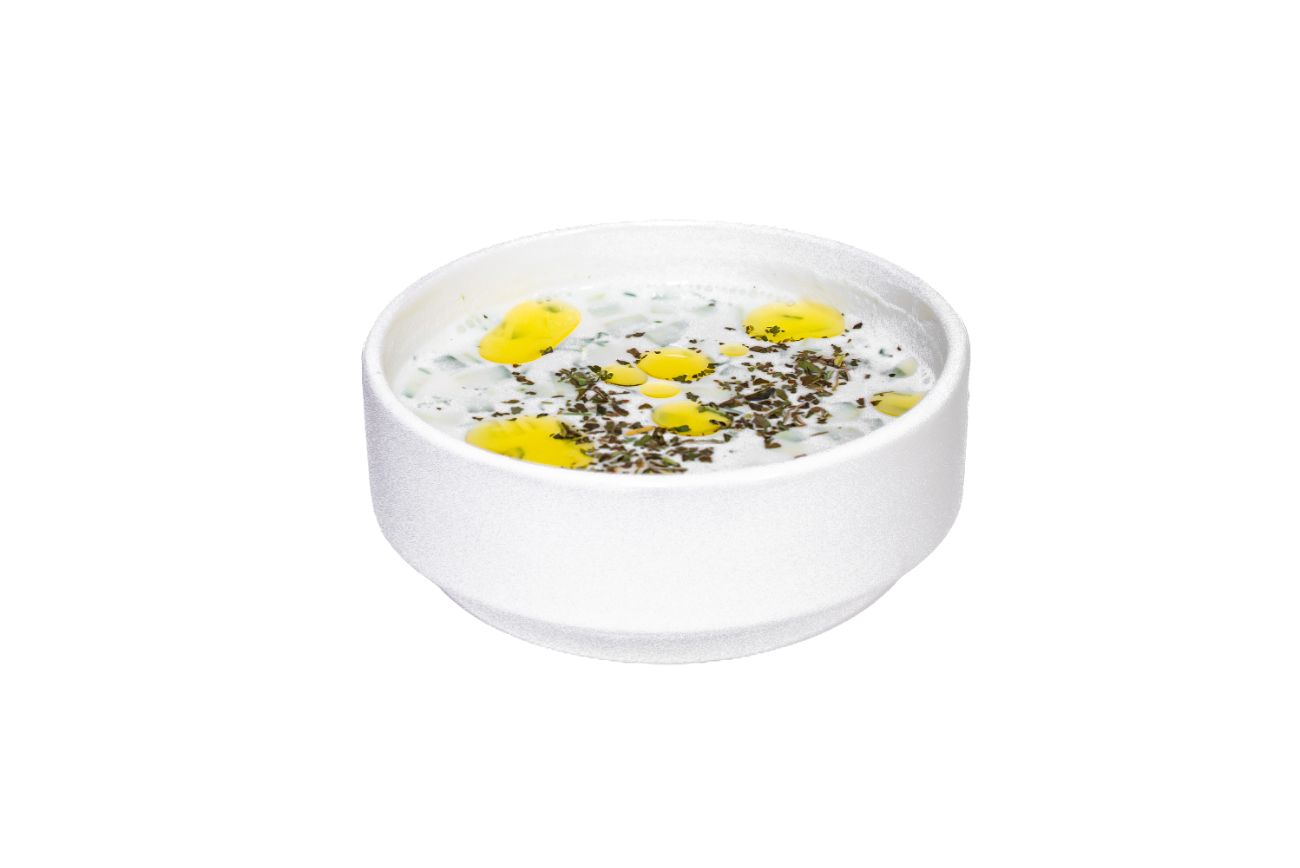 Otlu cacık - Taze nane ve maydanoz ilaveli