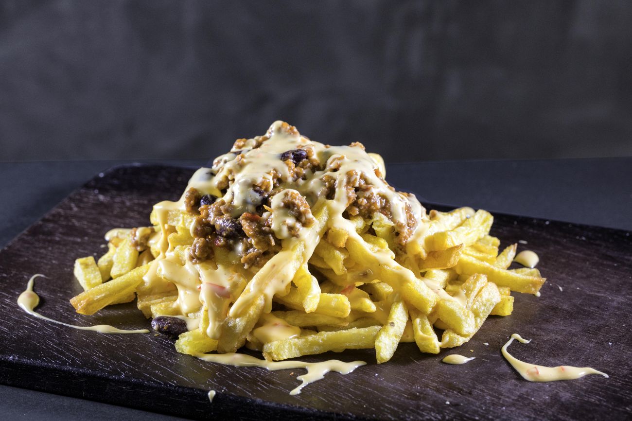 Patates Mexican Chilli Con Carne - Kızarmış patates üzeri özel kıymalı baharatlı sosumuz