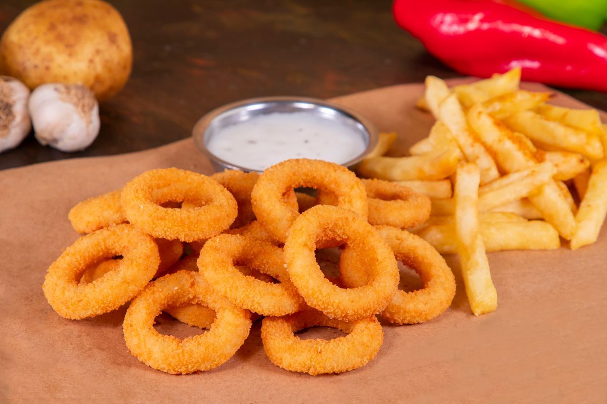 Soğan Kroket - Çıtır çıtır kızarmış enfes soğan halkaları.Paket ürün olduğu için görsel farklılık gösterebilir.