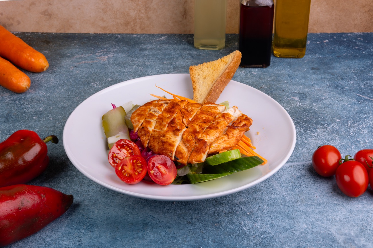 Tavuklu Sezar Salata