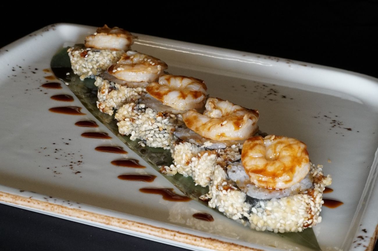 Amaı Shrımp Roll - Kızarmış Karides, Fıstık, Salatalık, Teriyaki Sos (5 pcs)