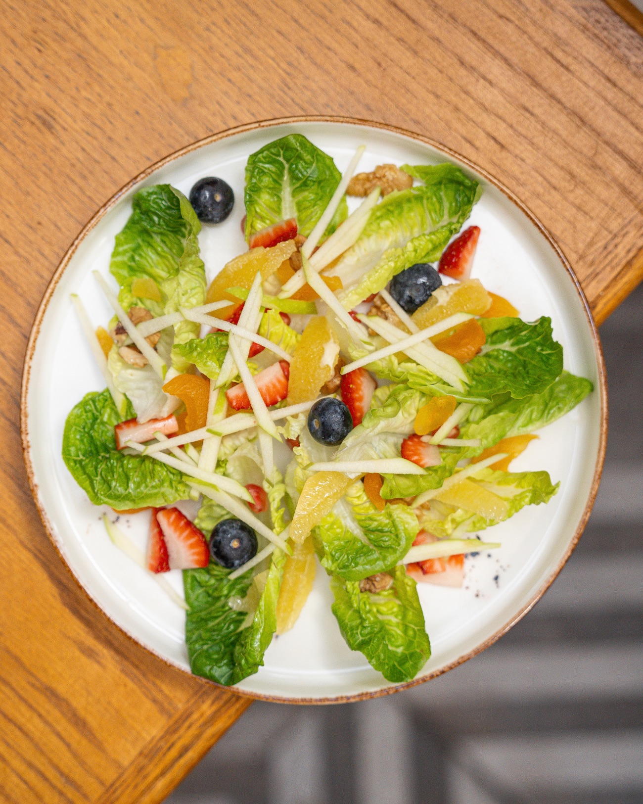 Taze Meyveli Yedi Kule Salata - Taze Yaz Meyveleri, Ceviz