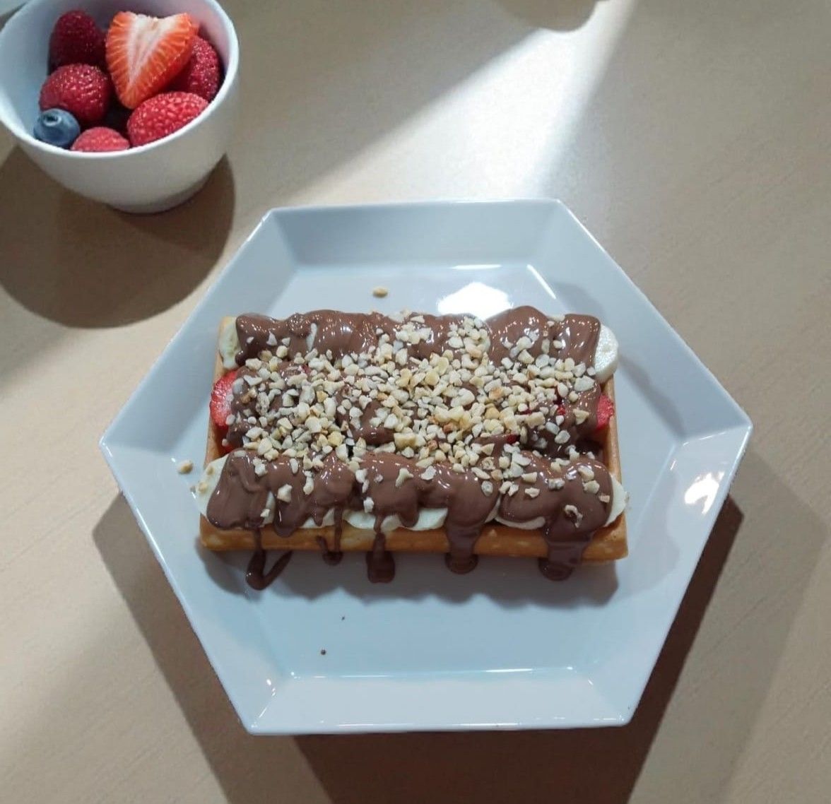 Waffle - Anlık Hazırlanan Belçika Waffle, orijinal Belçika Çikolatası, muz,çilek,fındık,fıstık