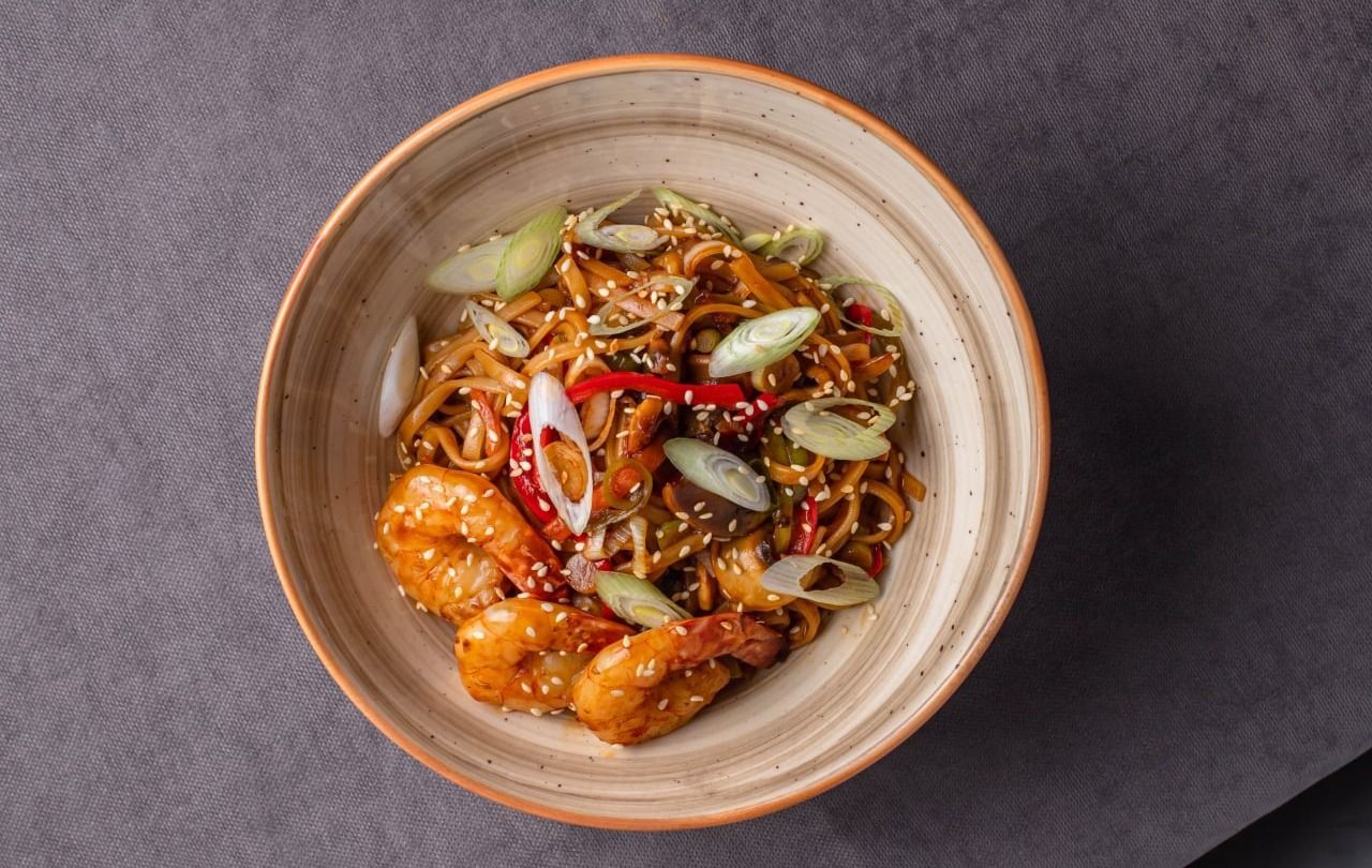 SHRIMP RICE NOODLE - Shrimp Rice Noodle with sautéed shrimp, rice noodles, bell peppers, carrots, green onions, mushrooms,spicy sauce, unagi sauce and soy-garlic sauce