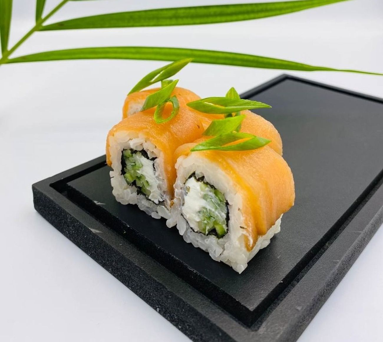 Philadelphia Smoked Salmon-8pcs - Philadelphia Smoked Salmon – A savory roll with smoked salmon, crunchy cucumber, cream cheese, caviar, and nori wrapped around seasoned rice
