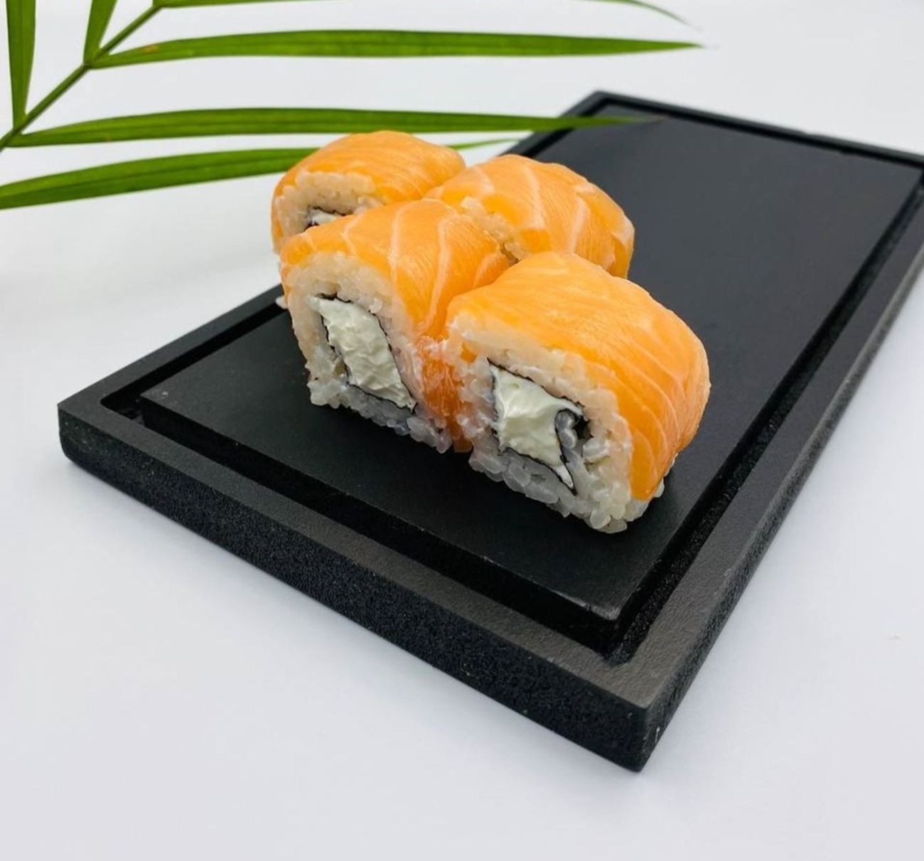 Philadelphia Salmon Classic-8pcs - Philadelphia Salmon Classic – A simple and elegant roll with fresh salmon, cream cheese, and nori wrapped around seasoned rice