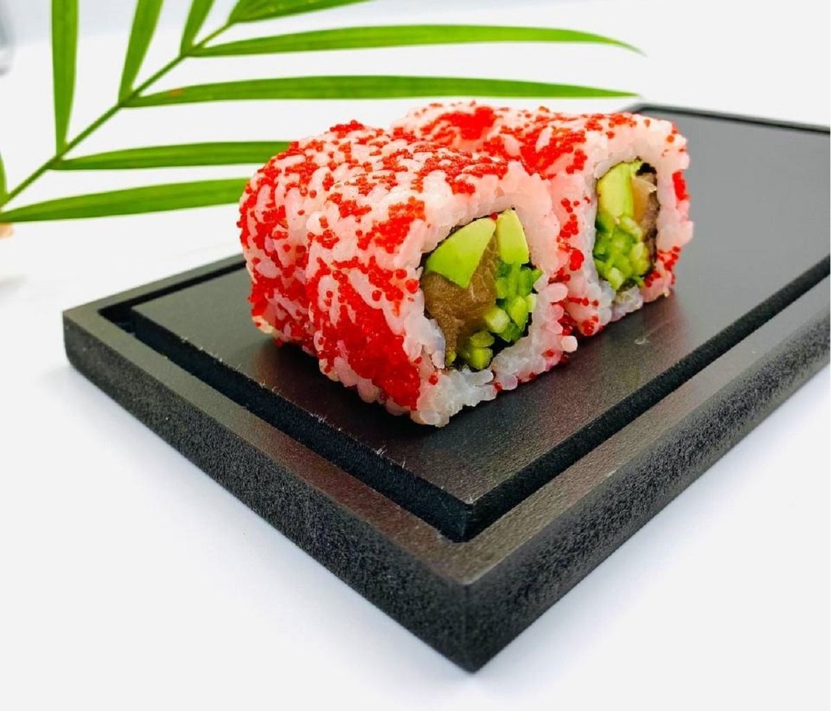 California Salmon-8pcs - California Salmon – A light and flavorful roll with fresh salmon, crunchy cucumber, creamy avocado, caviar, and nori wrapped around seasoned rice