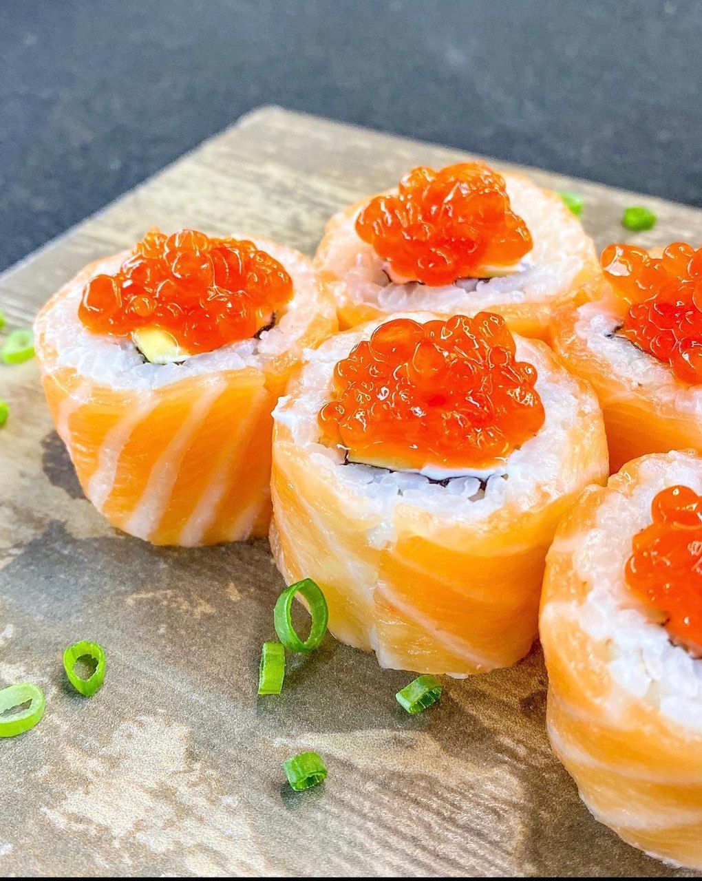 Philadelphia Delux-8pcs - Philadelphia Delux – A rich and creamy roll with salmon, avocado, cheese, caviar, and rice wrapped in nori – a premium twist on a classic favorite