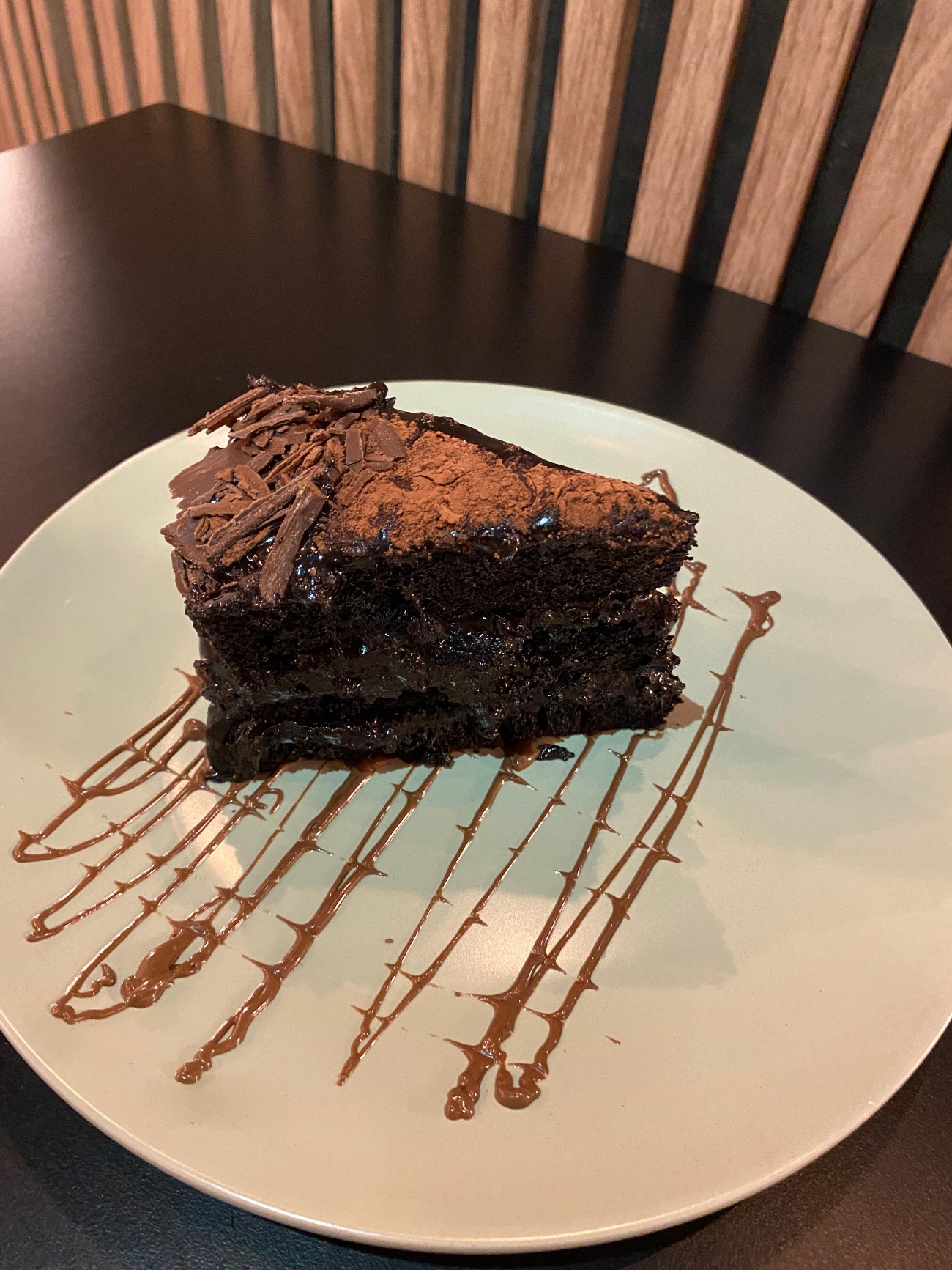 متيلدا كيك - كيكة متيلدا الشهيرة المغمورة بطبقات الشكولاتة