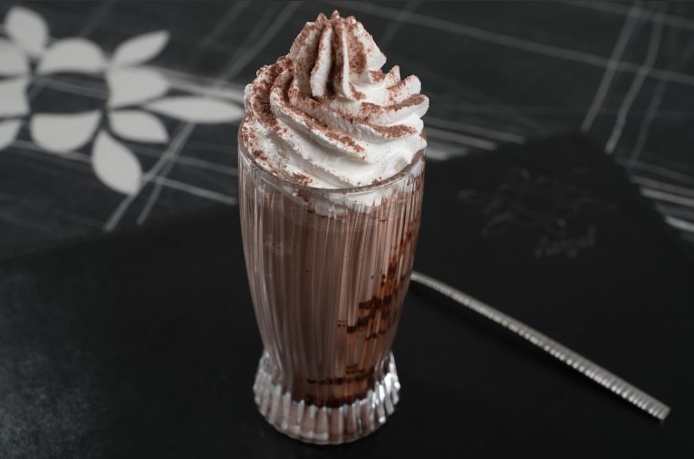 ميلك شيك شوكولا